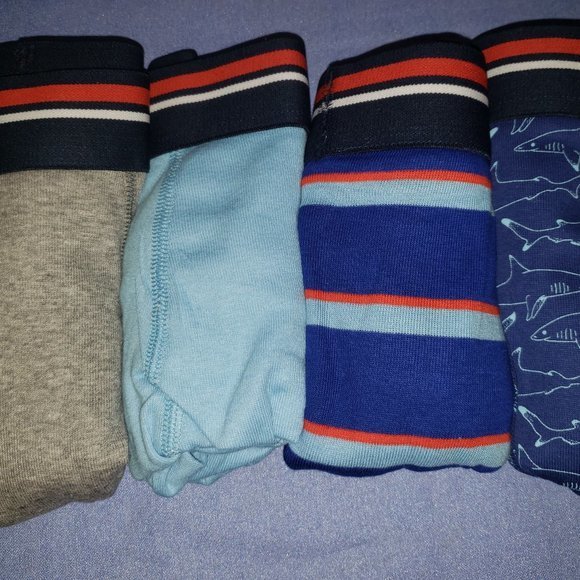 Amazon Essentials Boy's Size Small - 4 Pack - NWOT - Picture 1 of 3